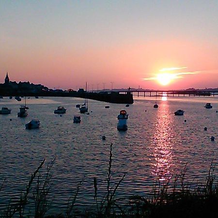 Logis Hotel Bellevue Roscoff Exterior foto